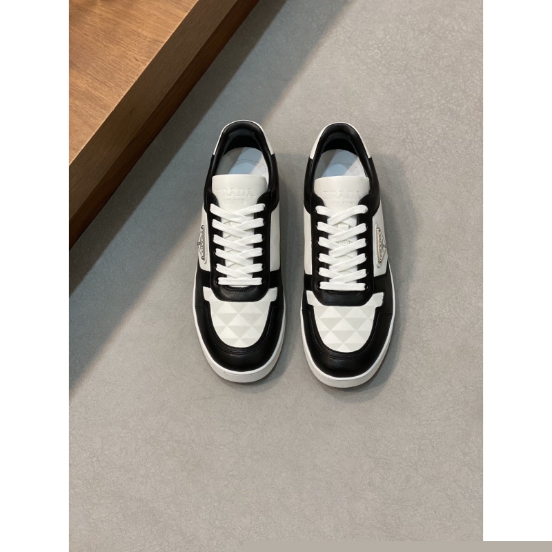 Pra*a casual shoes